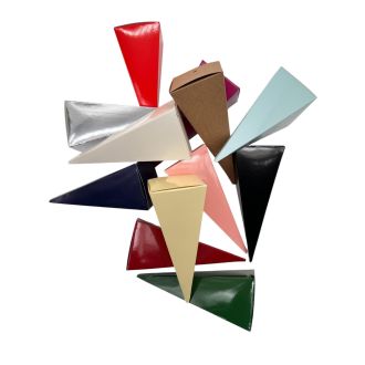 Pyramid Favor Boxes - Pack of 25 - color overview