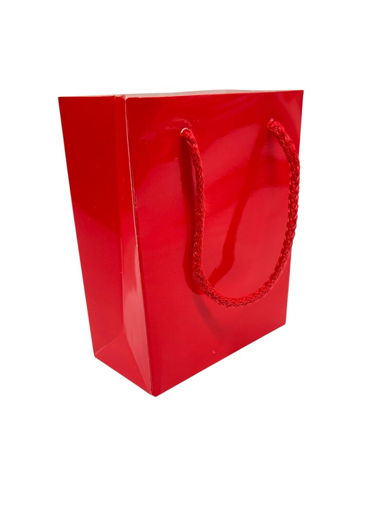 Red gift bag with rope handles — 10 x 14 x 5 cm